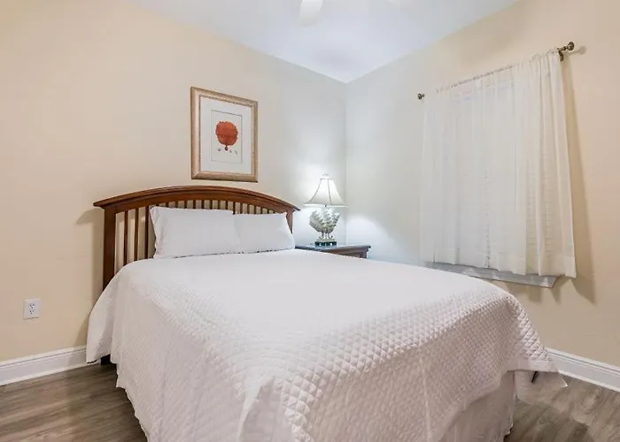 Apartment Crystal Tower 1504 By Youngs Suncoast